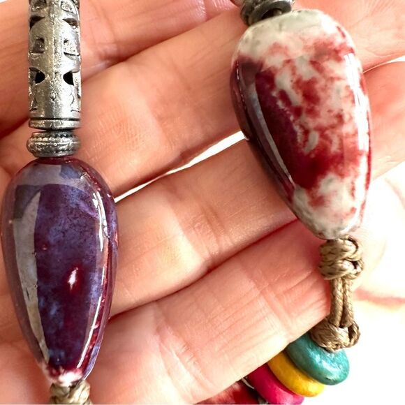 Colorful beaded necklace - Picture 12 of 13